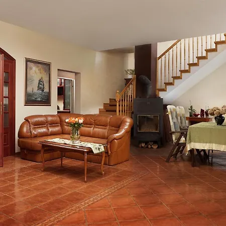 招待所 Dom Na Wzgorzu 萨比诺瓦